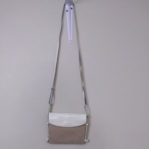 White Brahmin crossbody bag w woven canvas detail